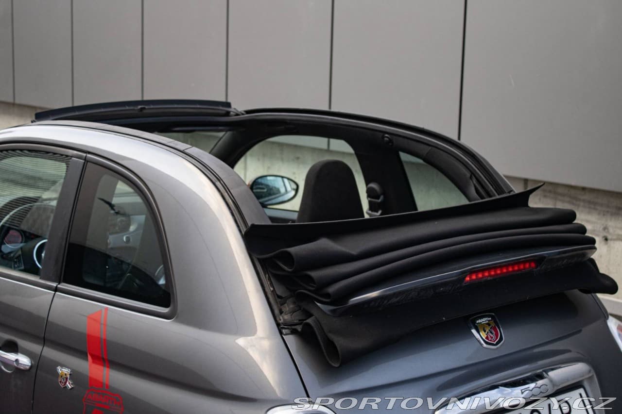 2011 Abarth 500 - 12