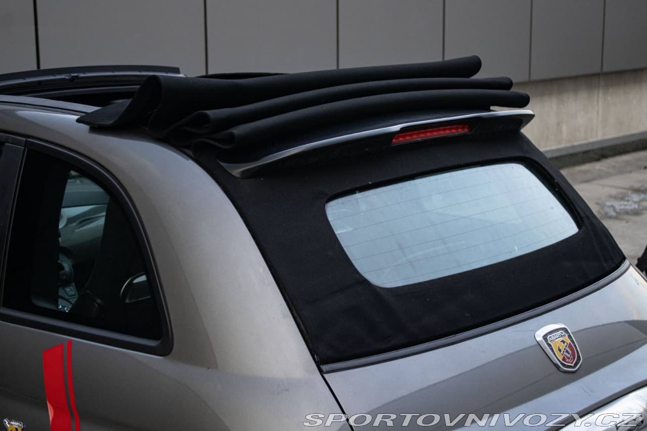 2011 Abarth 500 - 13