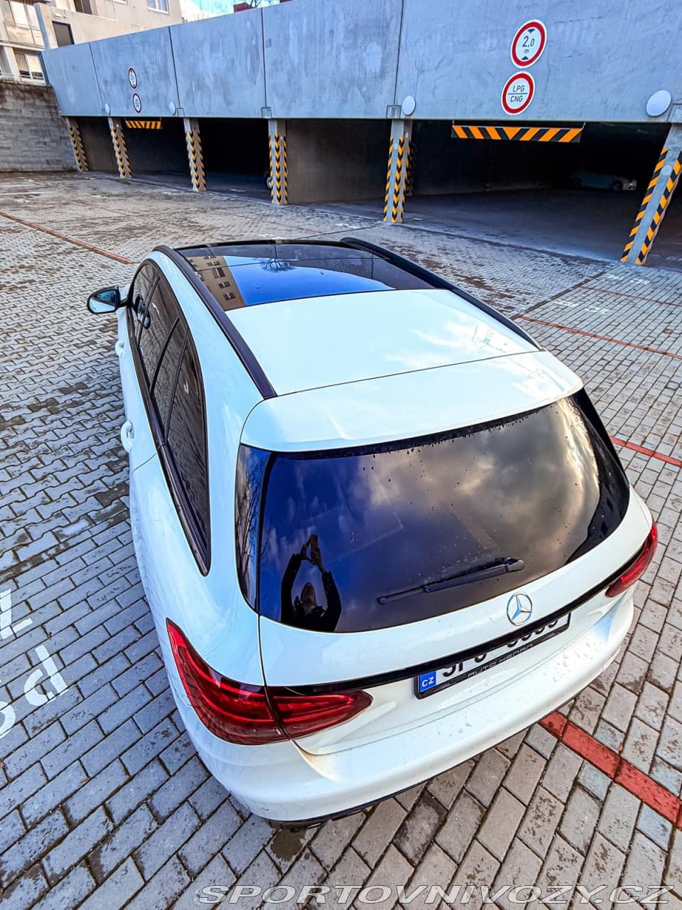 2018 Mercedes-Benz C-Class - 10