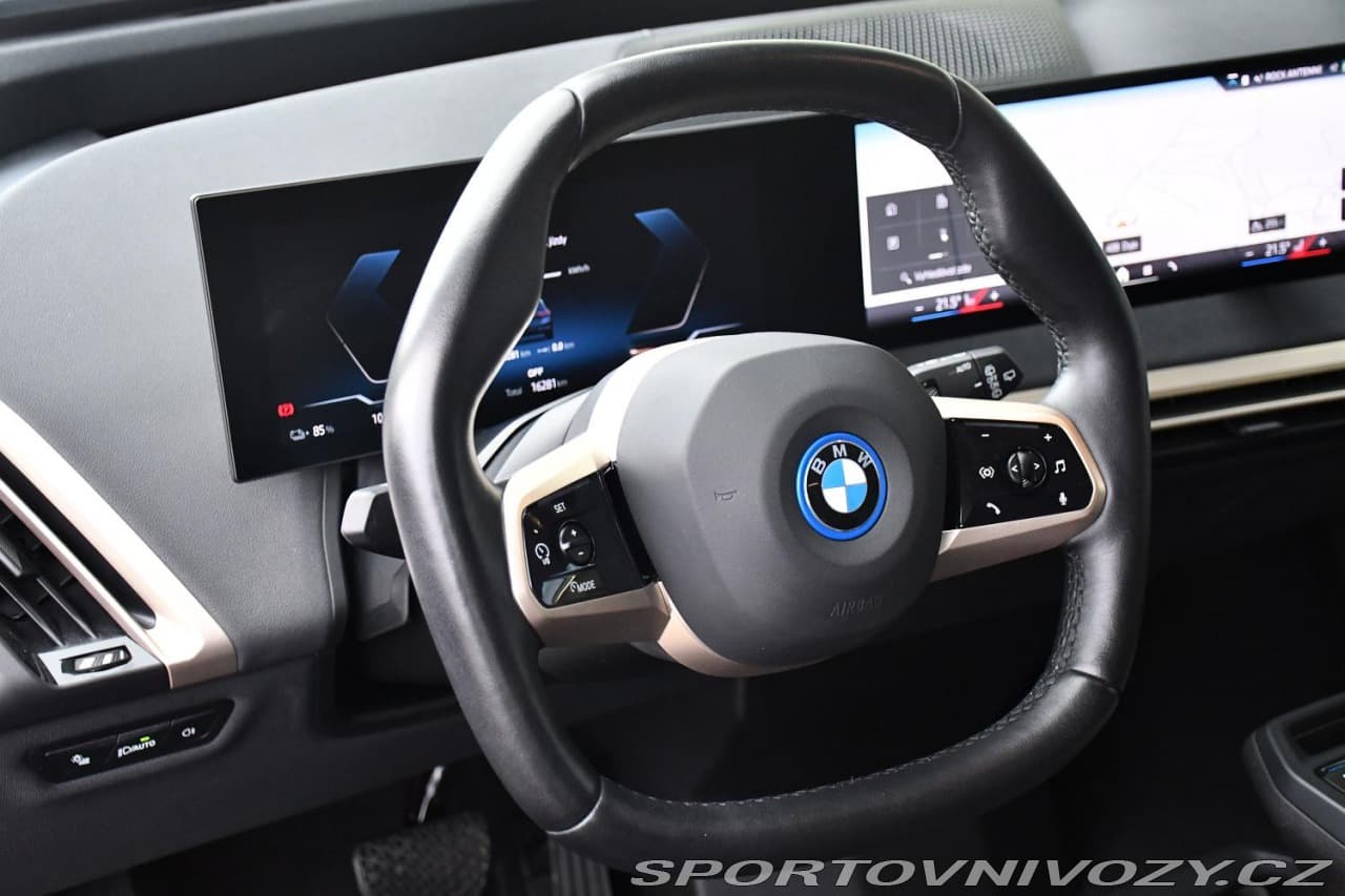 2023 BMW Ix - 46