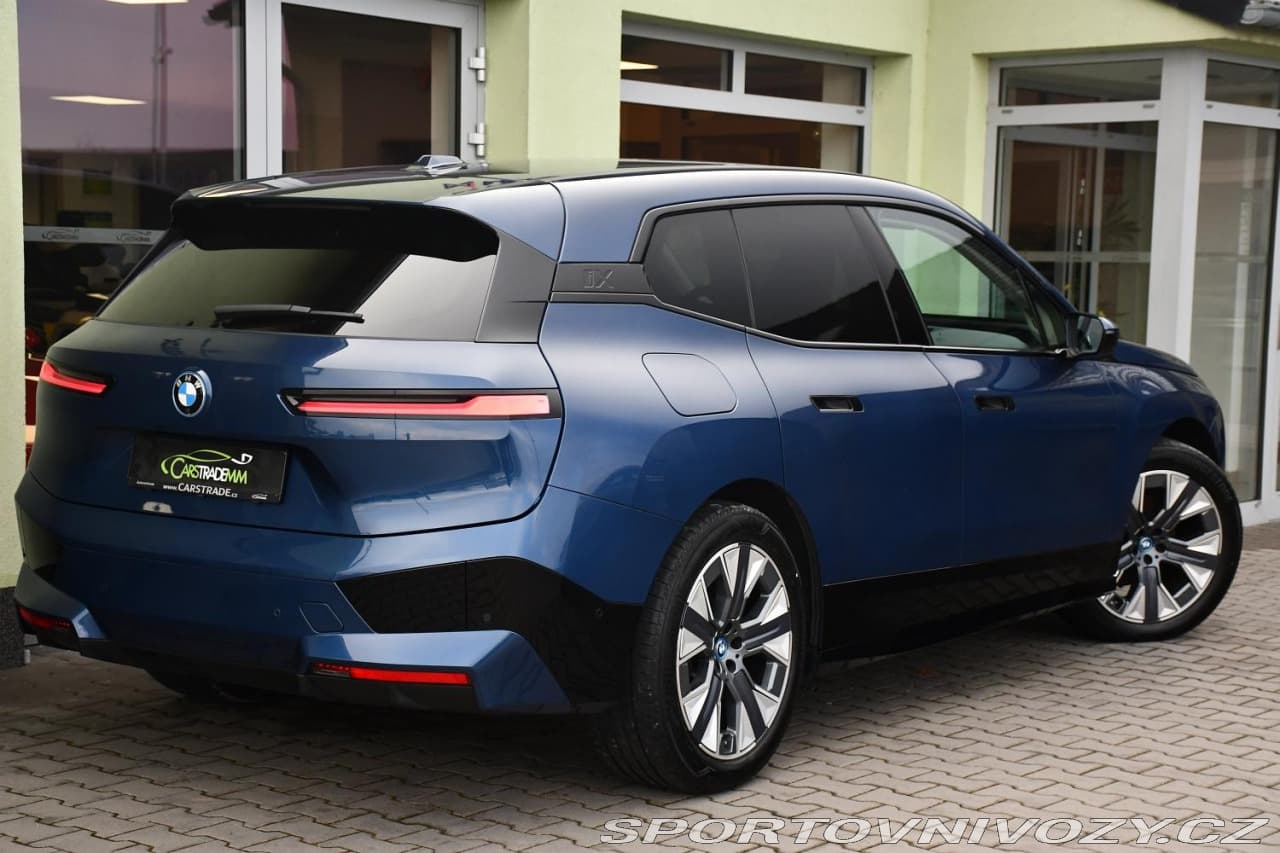 2023 BMW Ix - 10