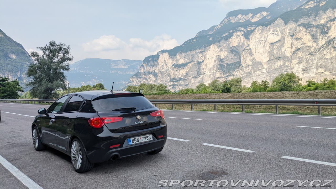 2013 Alfa Romeo Giulietta - 3