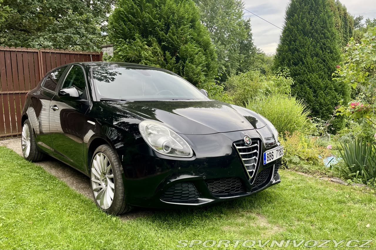 2013 Alfa Romeo Giulietta - 4