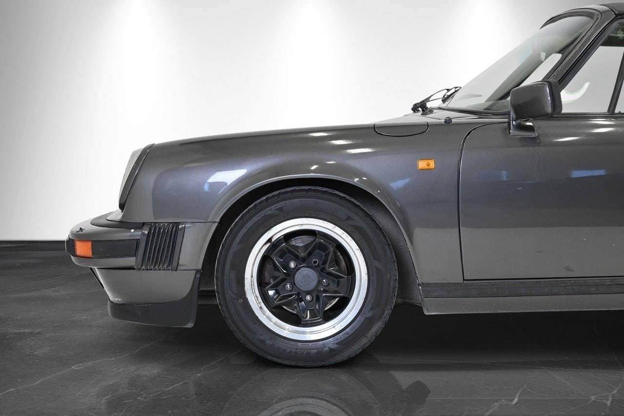 1981 Porsche 911 - 7