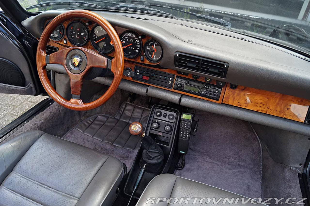 1986 Porsche 911 - 10