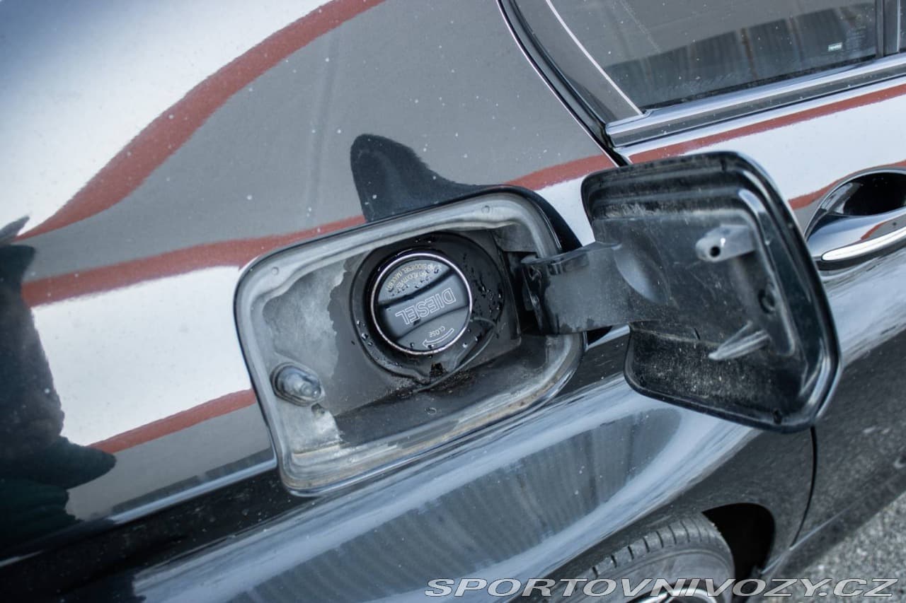 2012 BMW 5-Series - 16