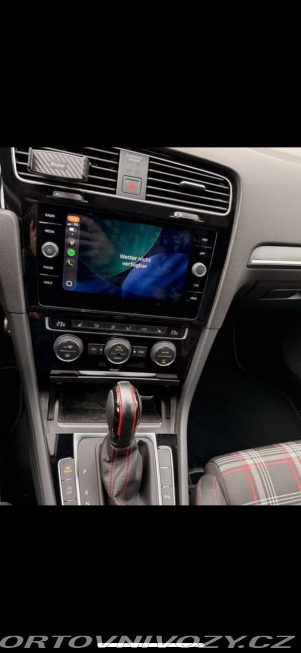 2020 Volkswagen Golf - 9