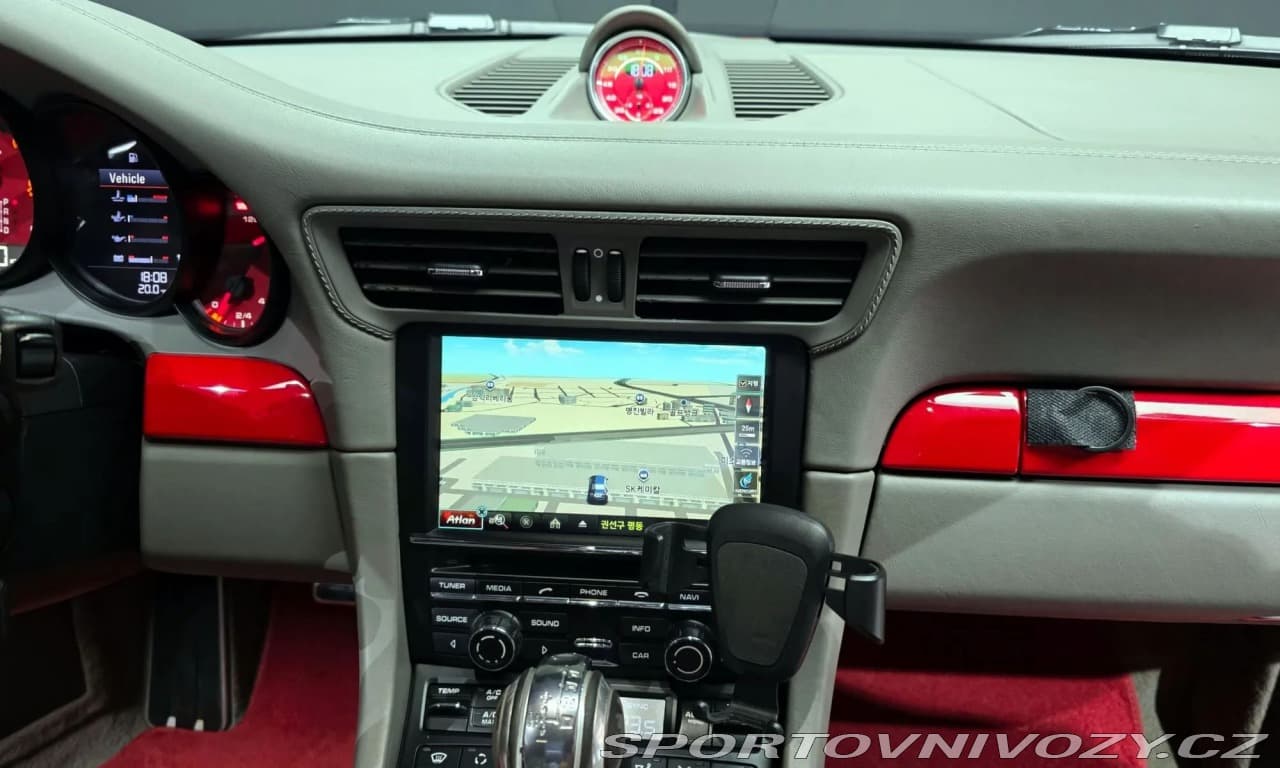 2013 Porsche 911 - 14