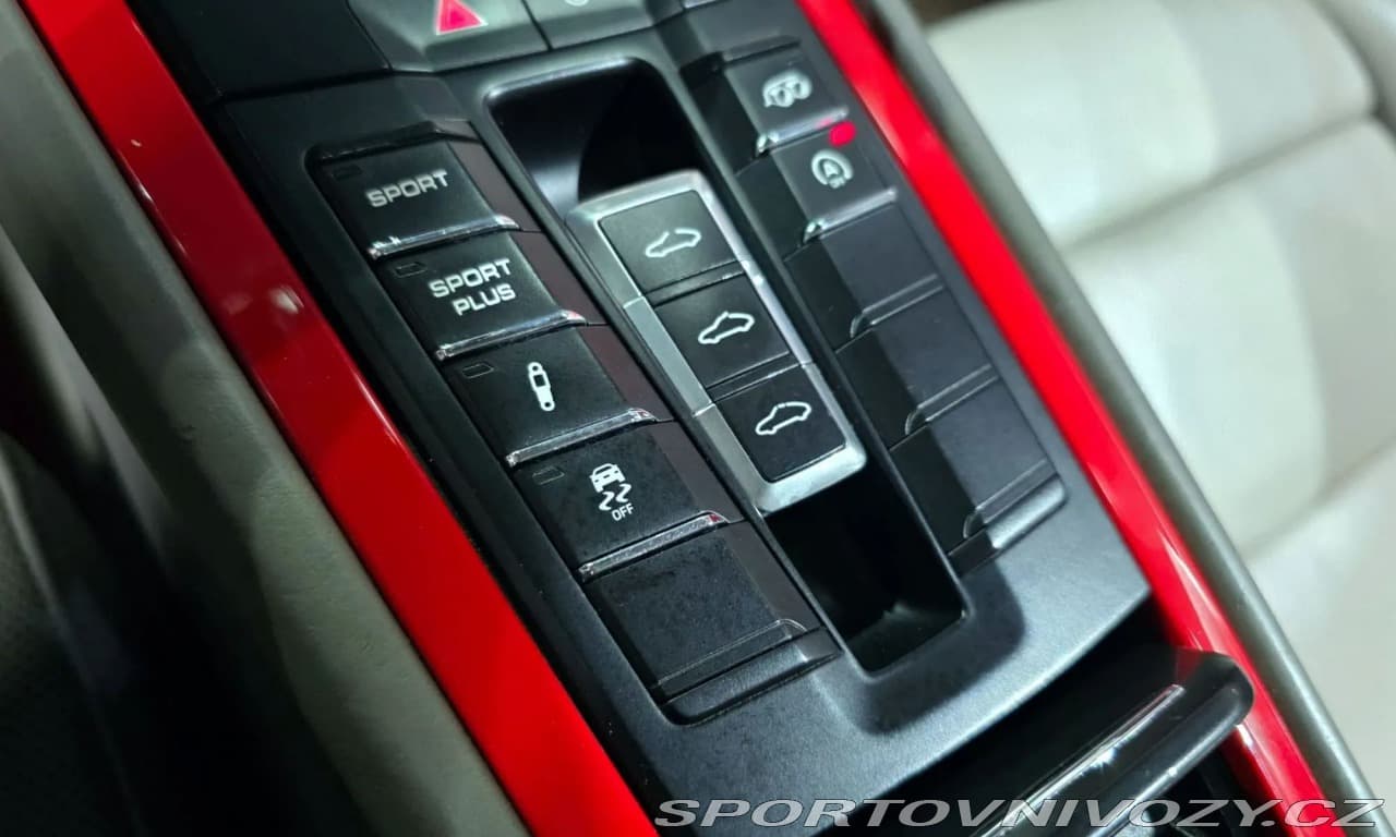 2013 Porsche 911 - 19