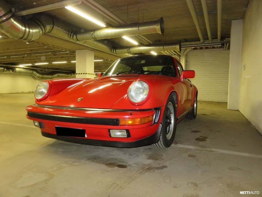 1985 Porsche 911 - 2