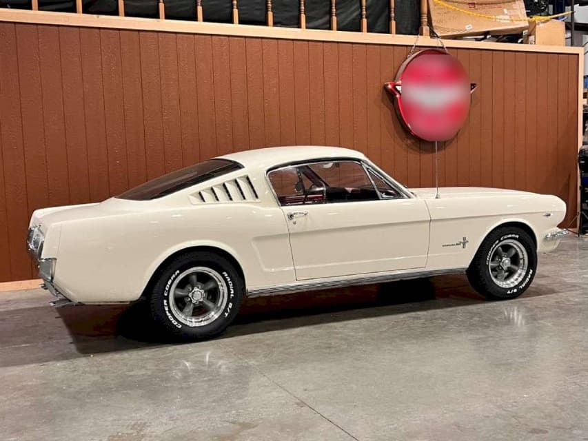 1966 Ford Mustang - 3