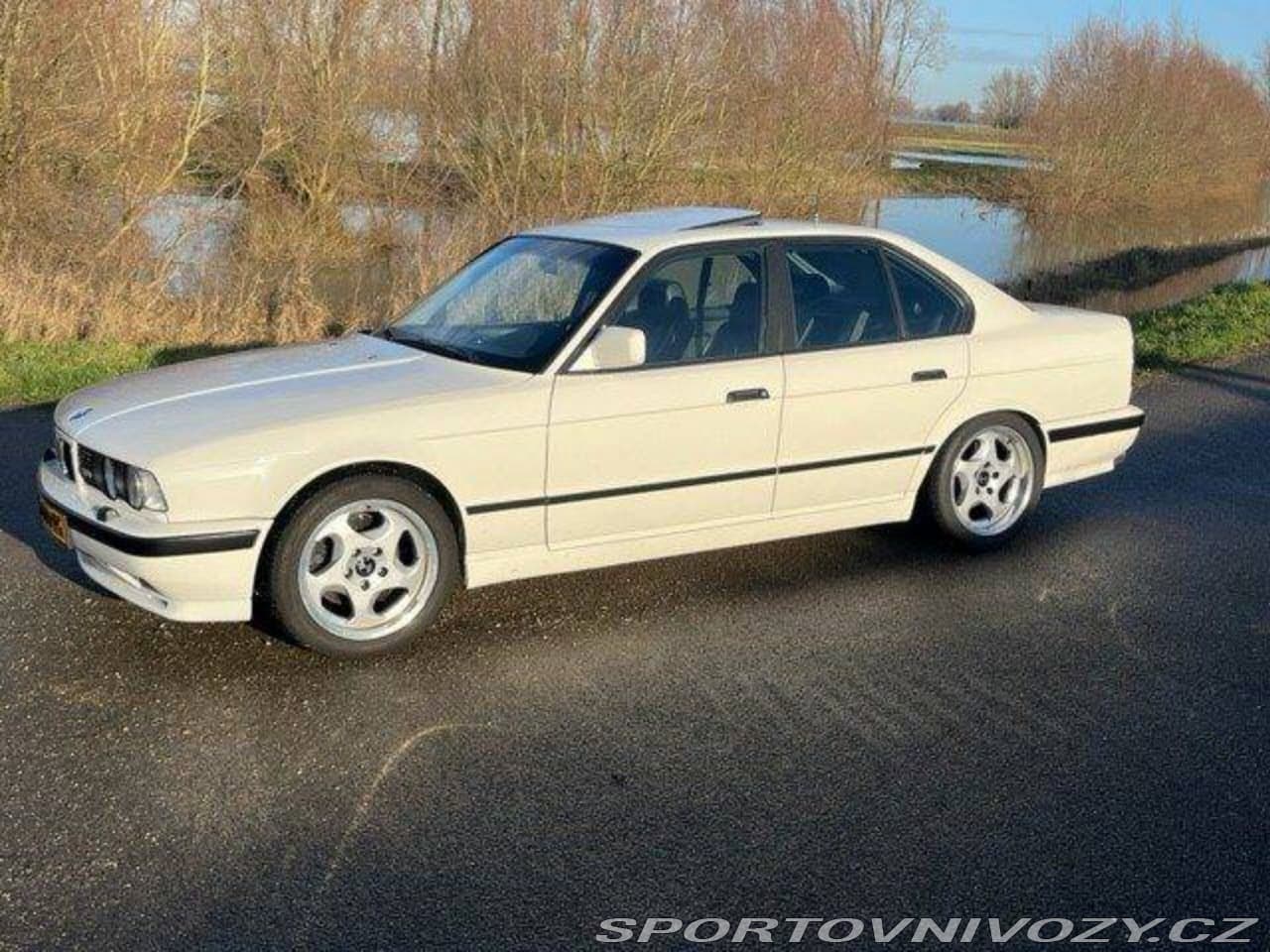 1991 BMW M5 - 11