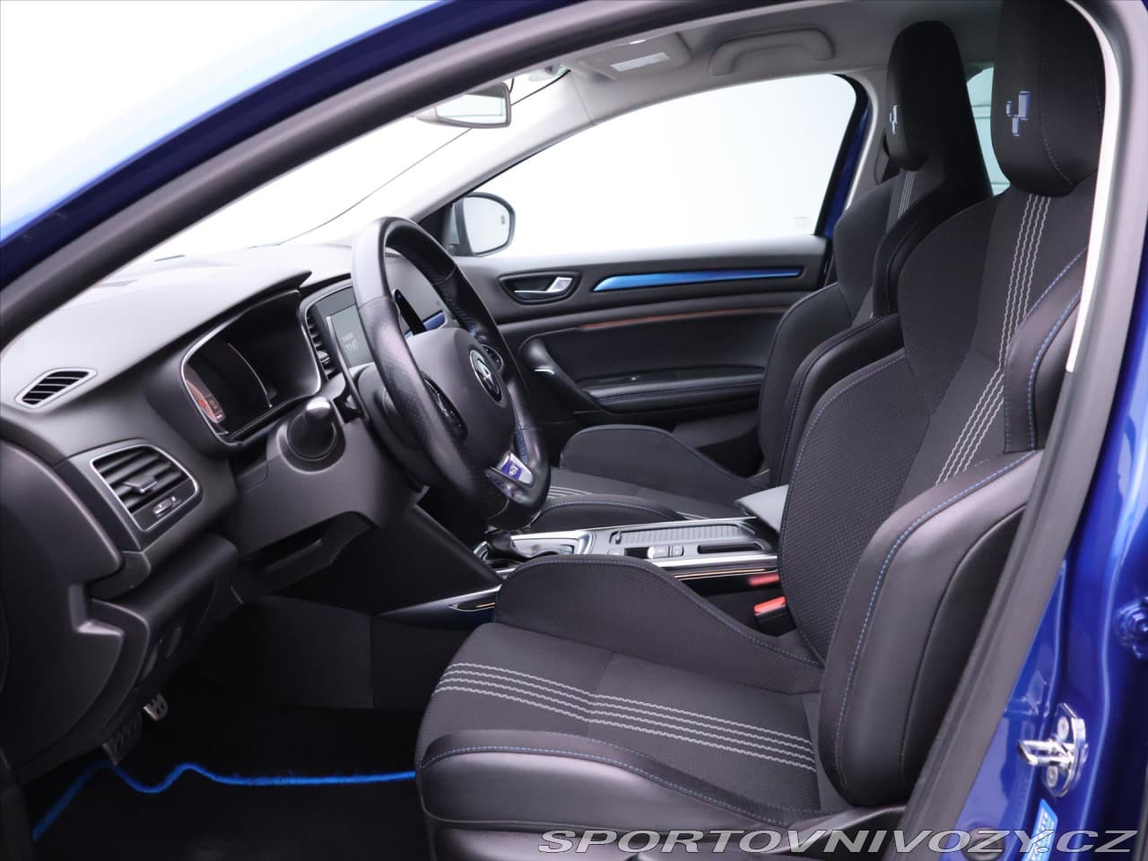 2017 Renault Megane - 12