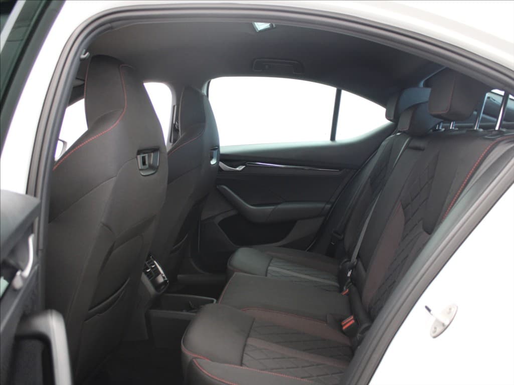 2025 Škoda Octavia - 7