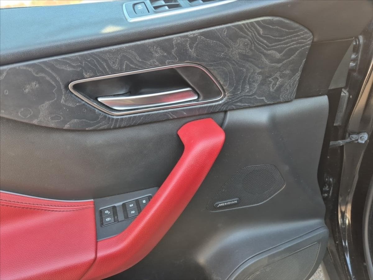 2020 Jaguar F-Pace - 46