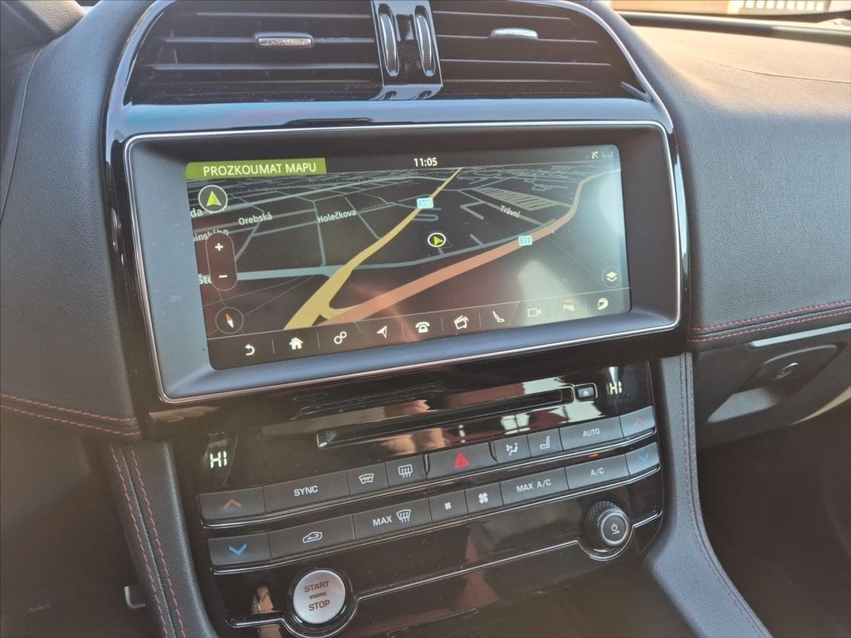 2020 Jaguar F-Pace - 49