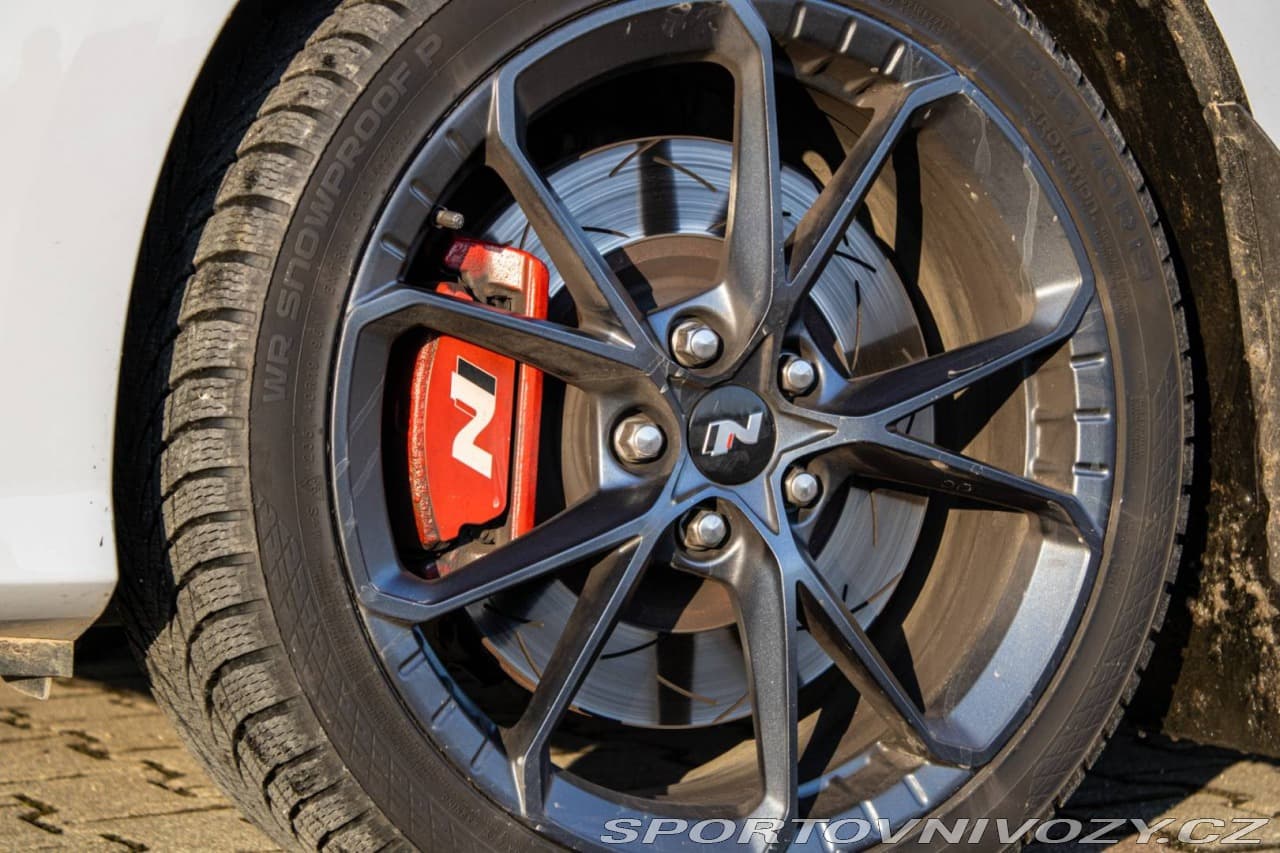 2022 Hyundai Kona - 12