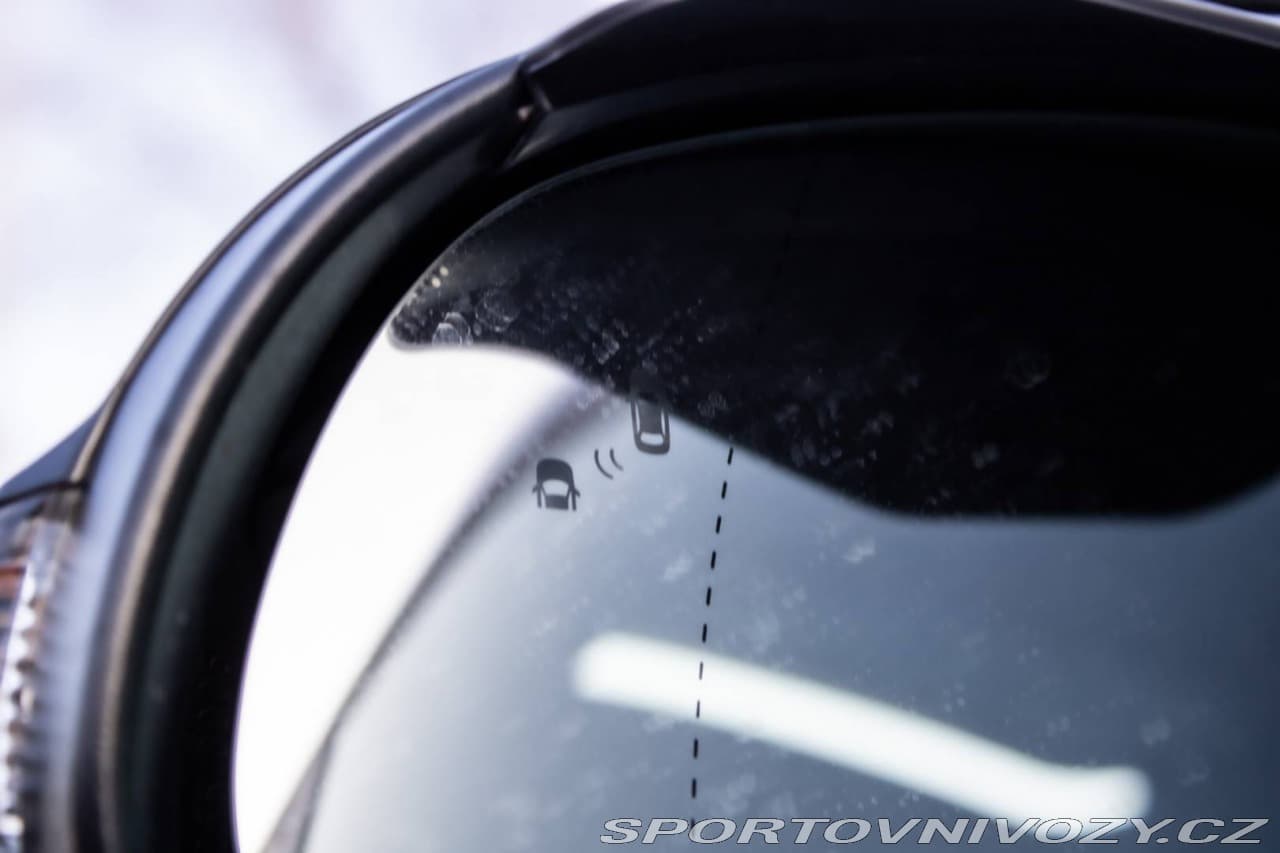 2022 Hyundai Kona - 16