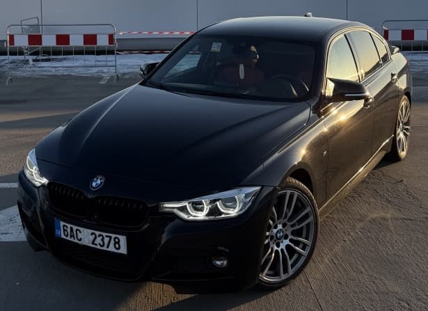 2017 BMW 3-Series - 10