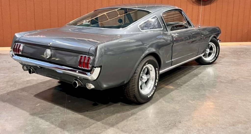 1966 Ford Mustang - 8