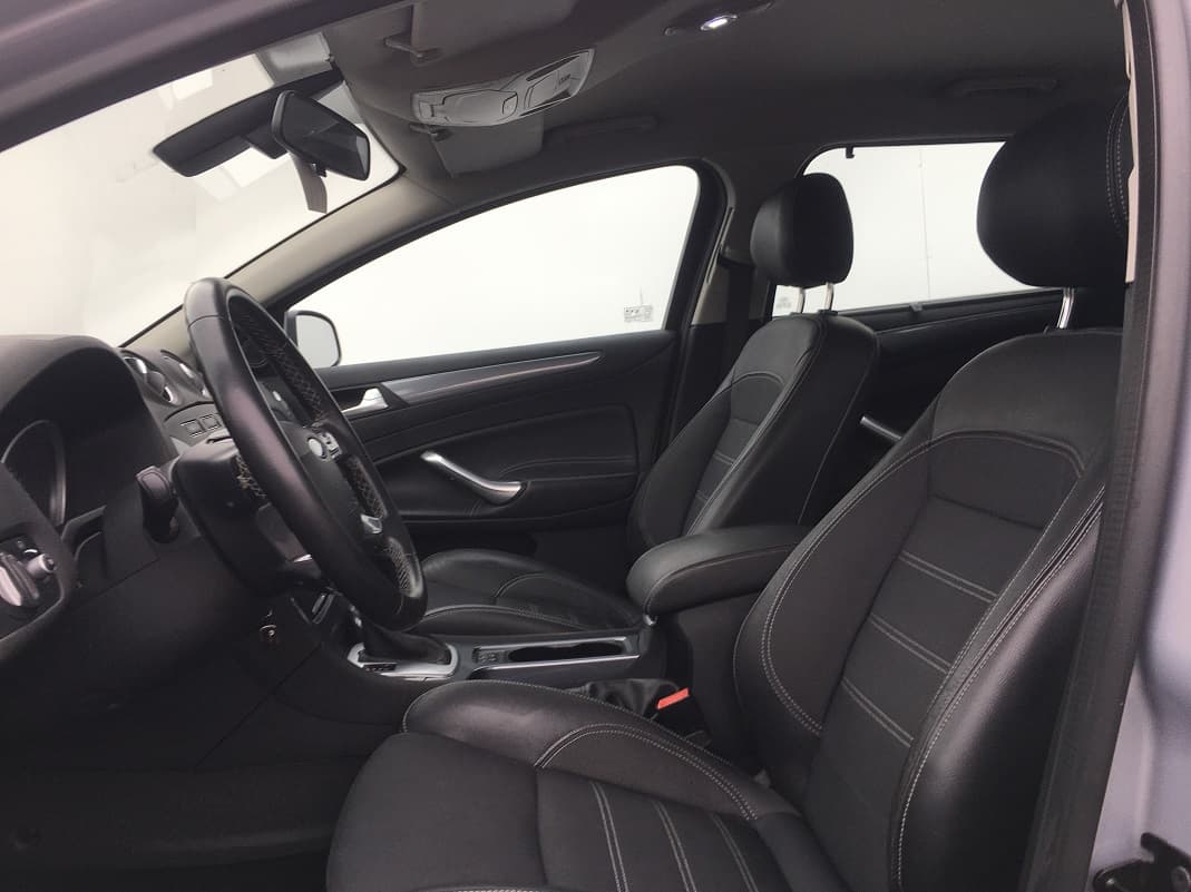 2010 Ford Mondeo - 13