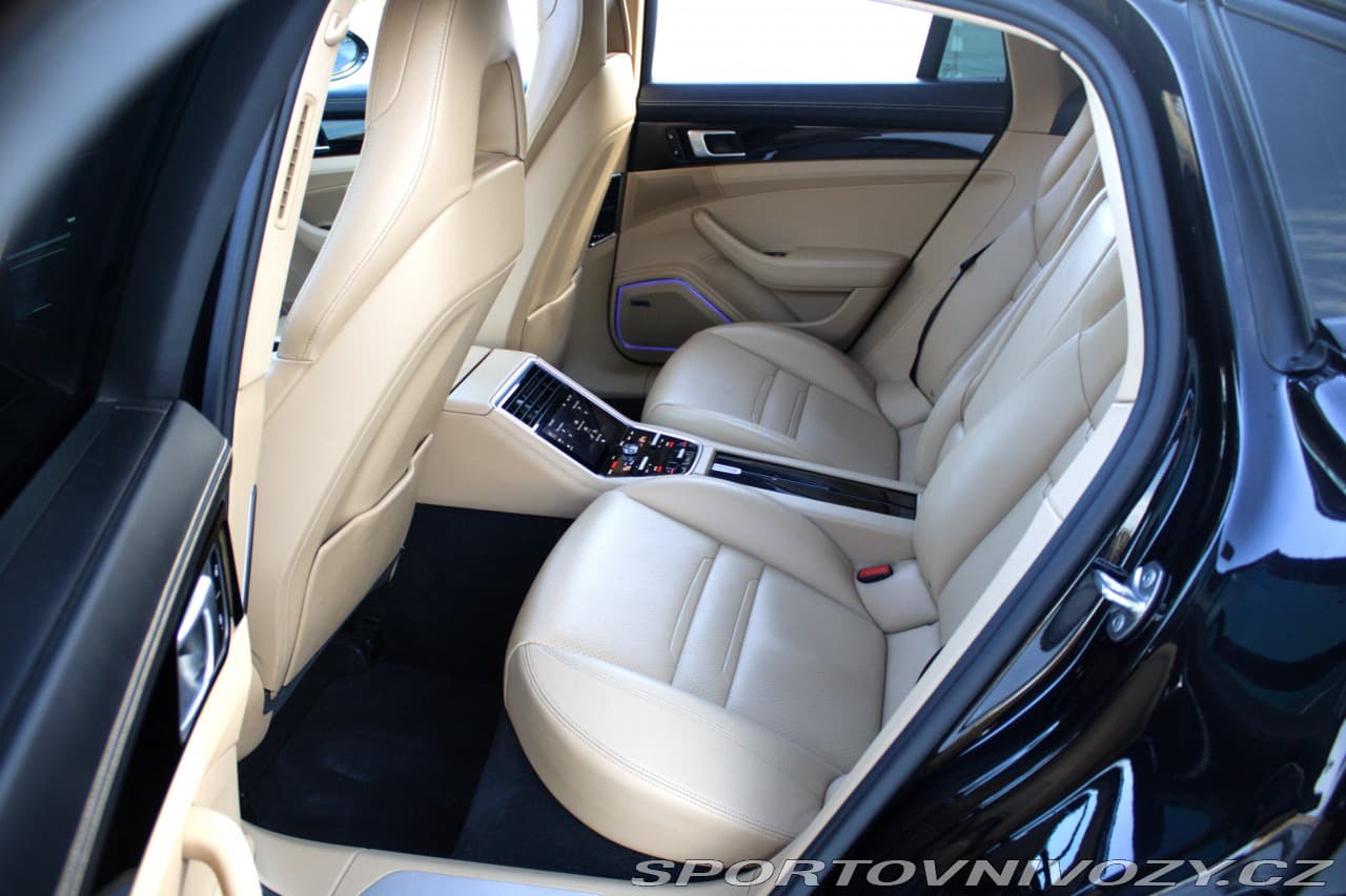 2018 Porsche PANAMERA - 20