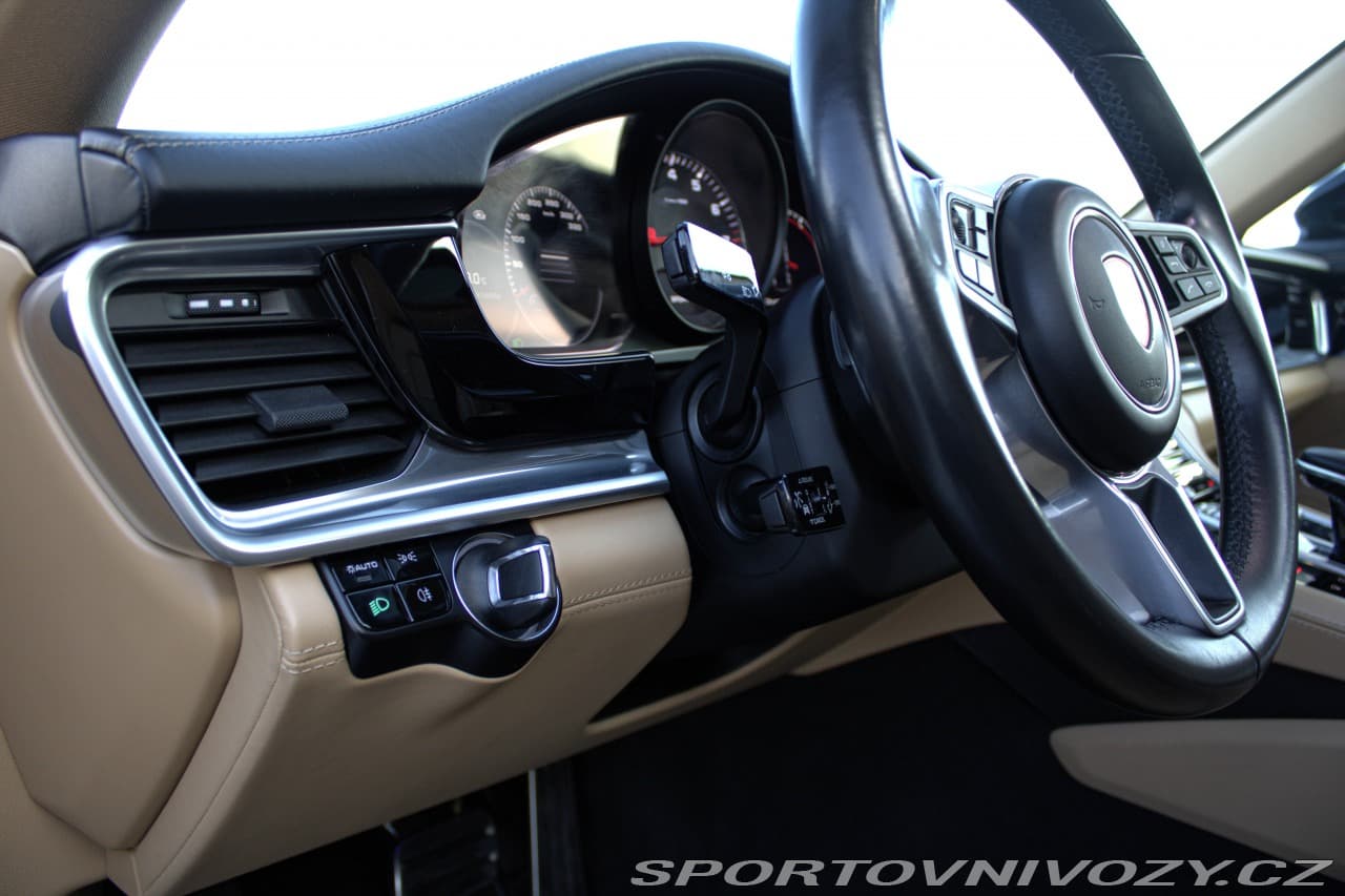 2018 Porsche PANAMERA - 8