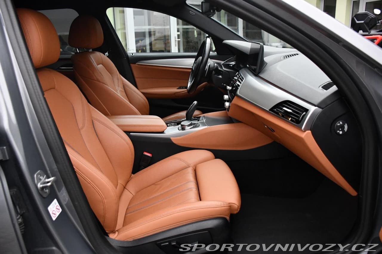 2023 BMW 5-Series - 37