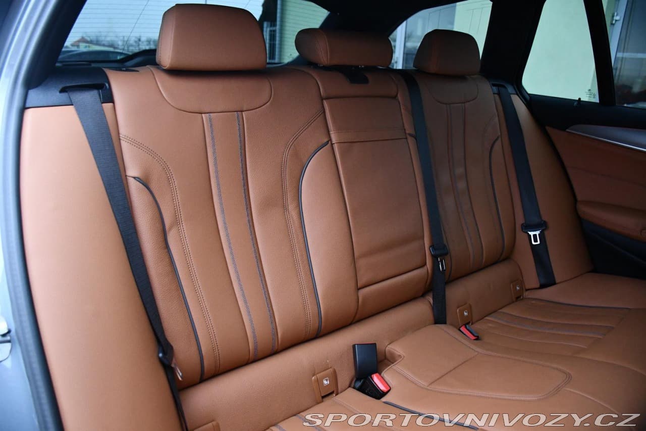 2023 BMW 5-Series - 49