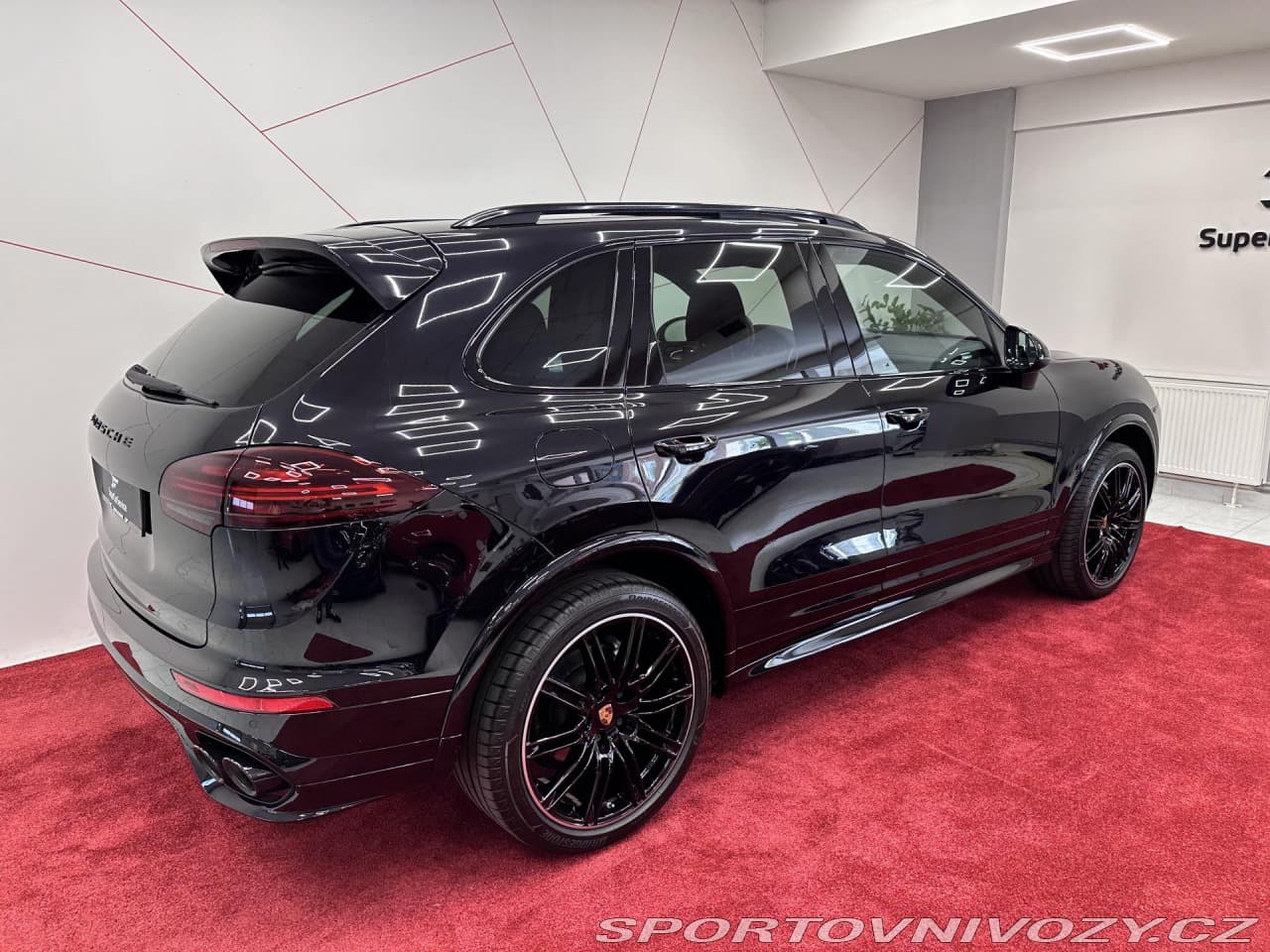 2016 Porsche Cayenne - 10