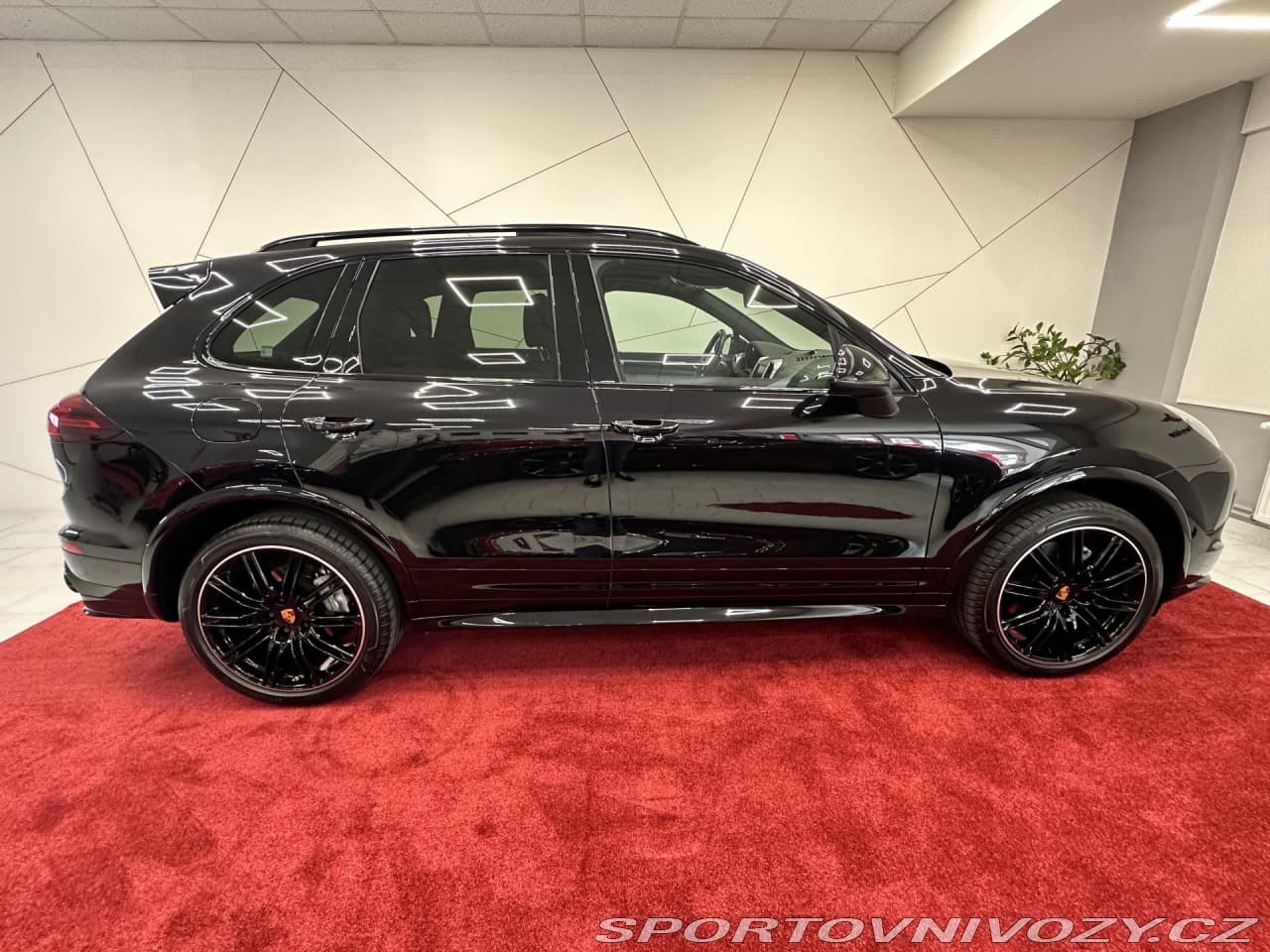 2016 Porsche Cayenne - 13