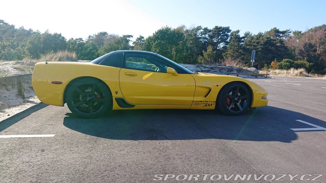 2004 Chevrolet Corvette - 2