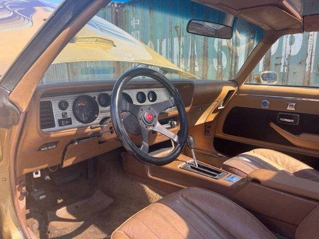 1982 Pontiac Firebird - 20