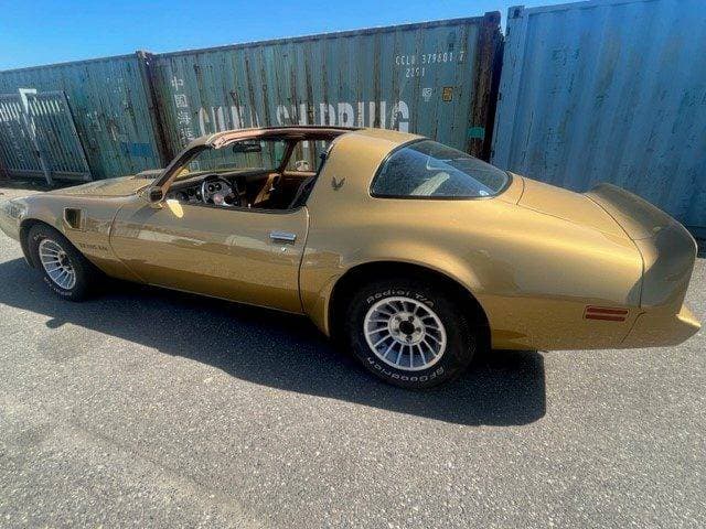 1982 Pontiac Firebird - 4