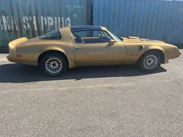 1982 Pontiac Firebird - 9