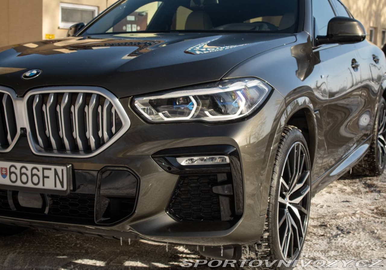 2021 BMW X6 - 10