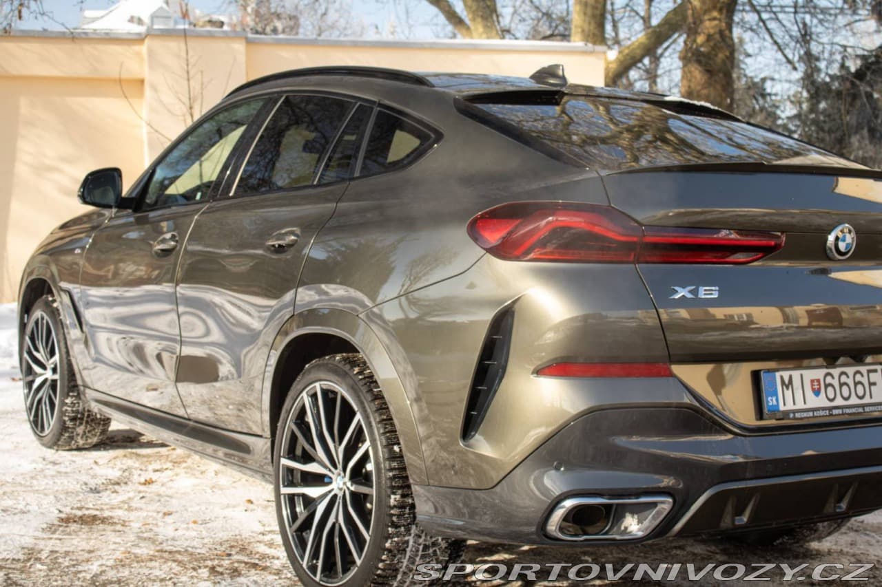 2021 BMW X6 - 17