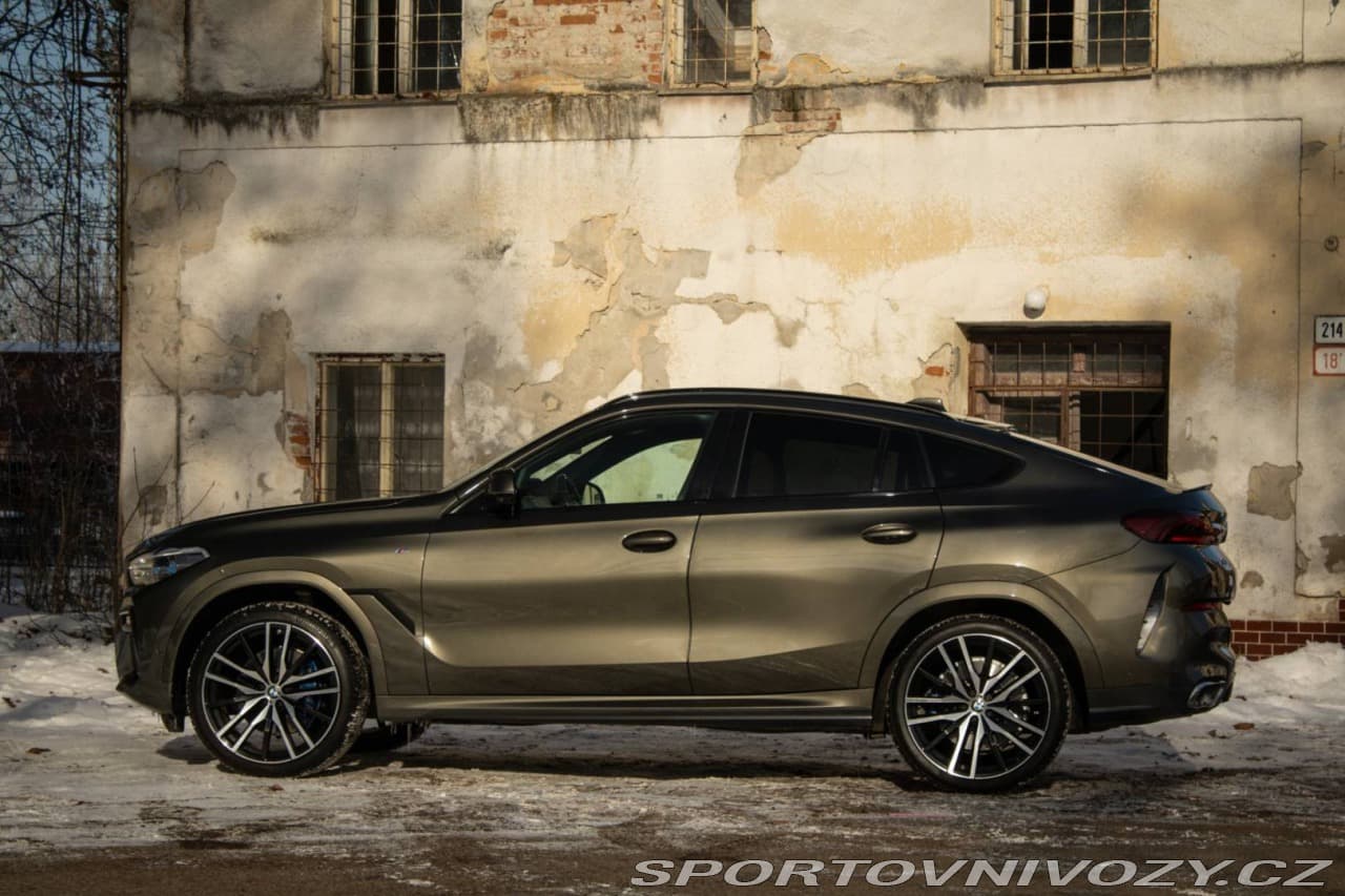2021 BMW X6 - 8