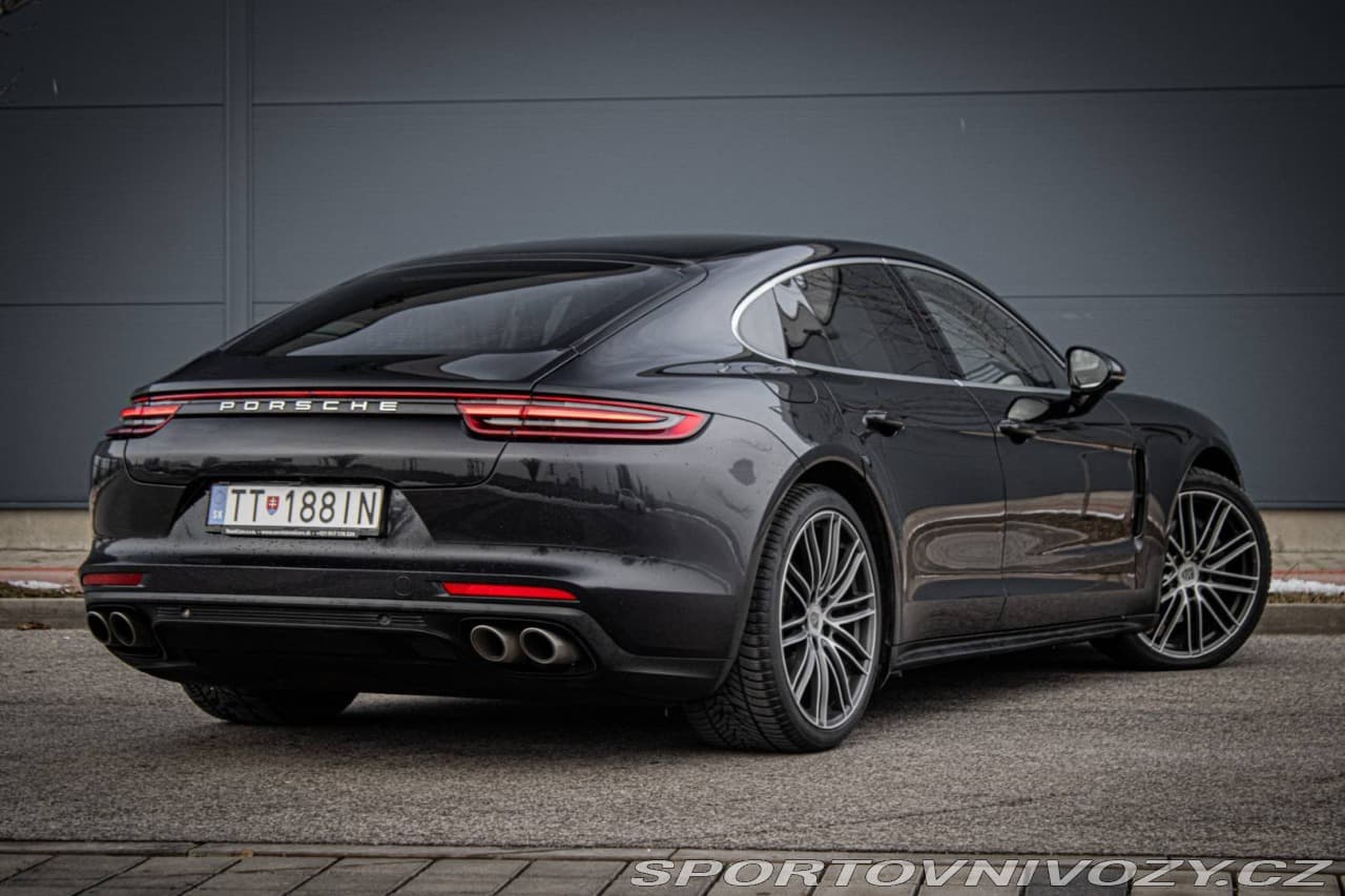 2016 Porsche Panamera - 7