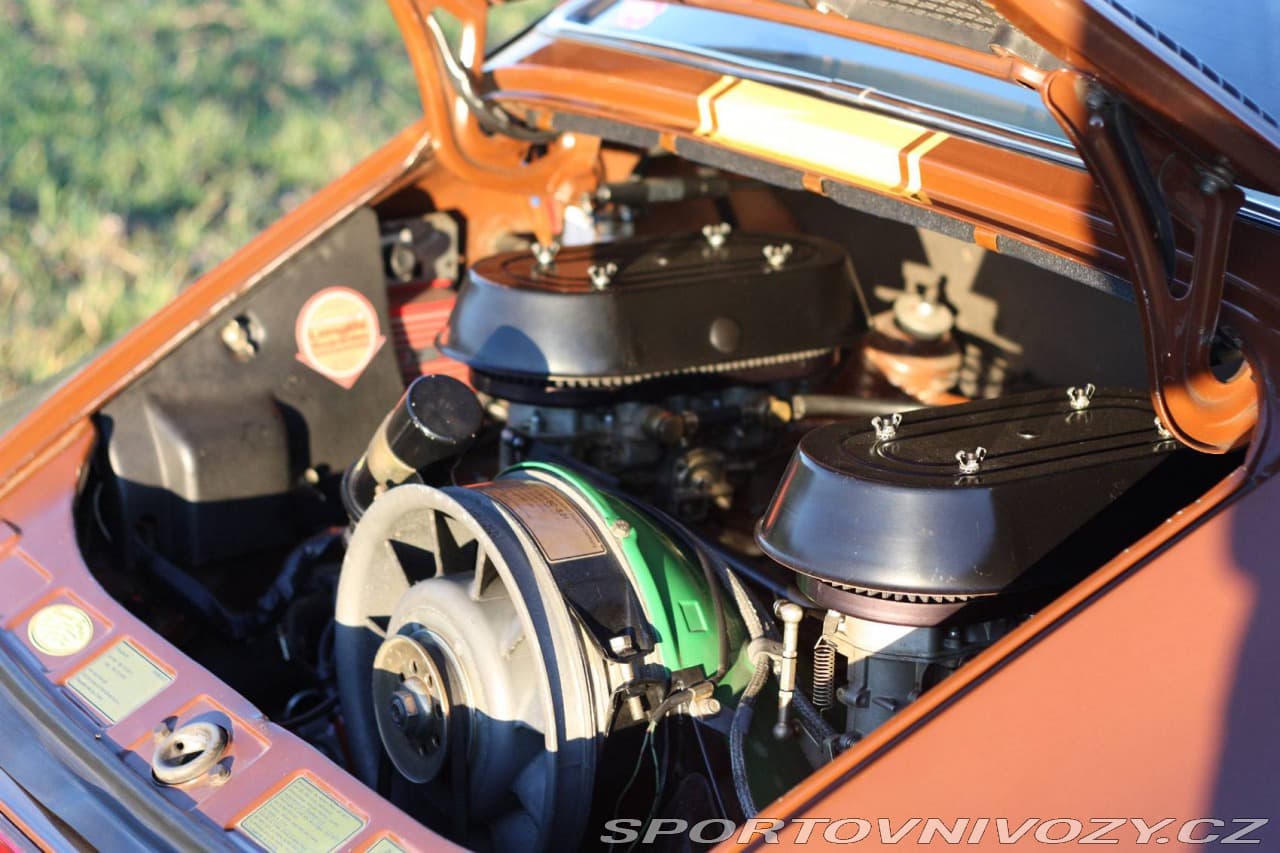 1976 Porsche 911 - 10