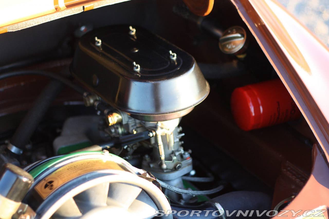 1976 Porsche 911 - 12