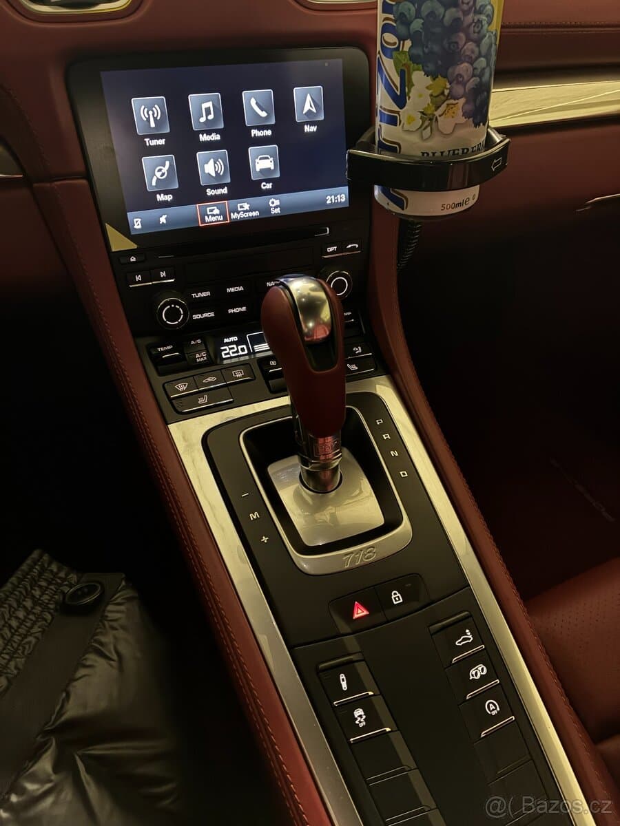 2025 Porsche 718 - 10