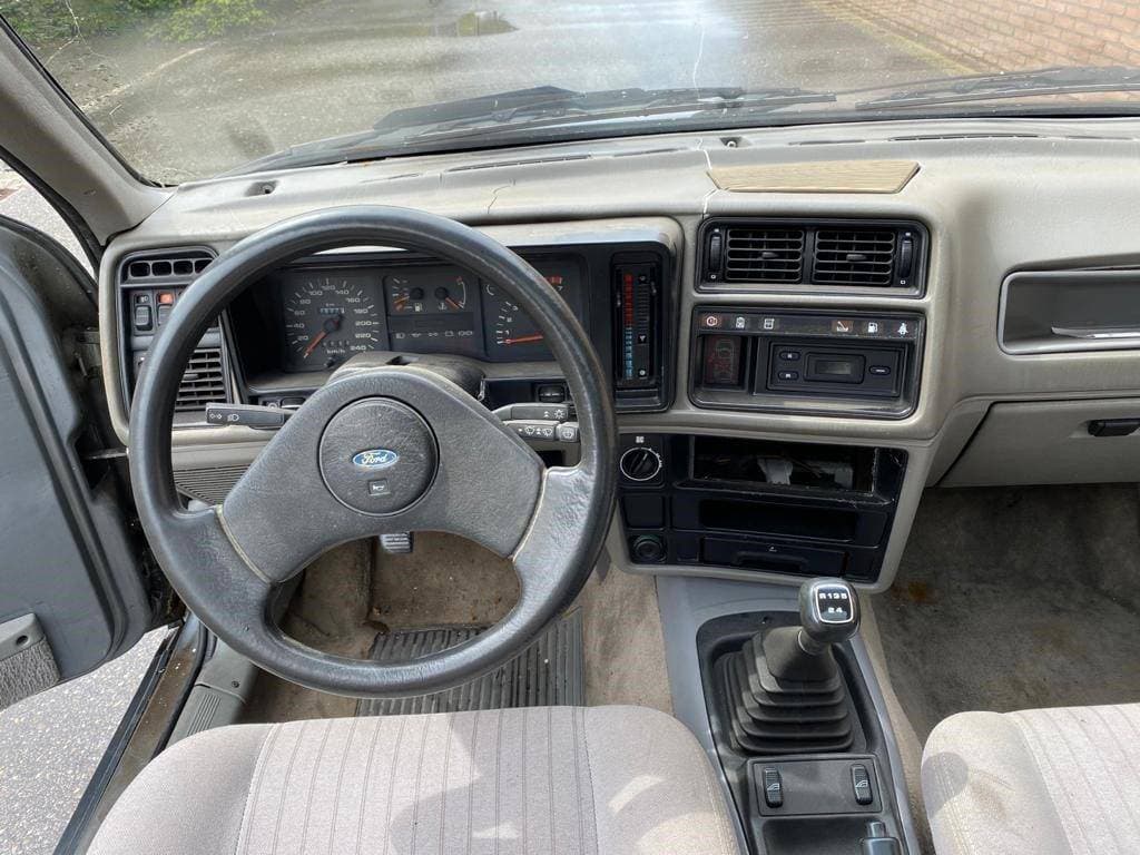1985 Ford Sierra - 15