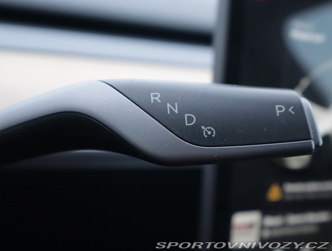 2021 Tesla Model Y - 13