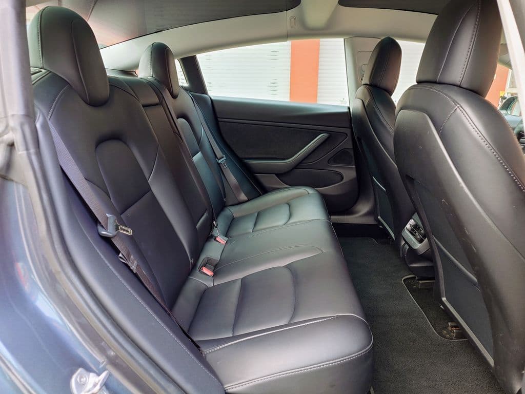 2020 Tesla Model 3 - 16