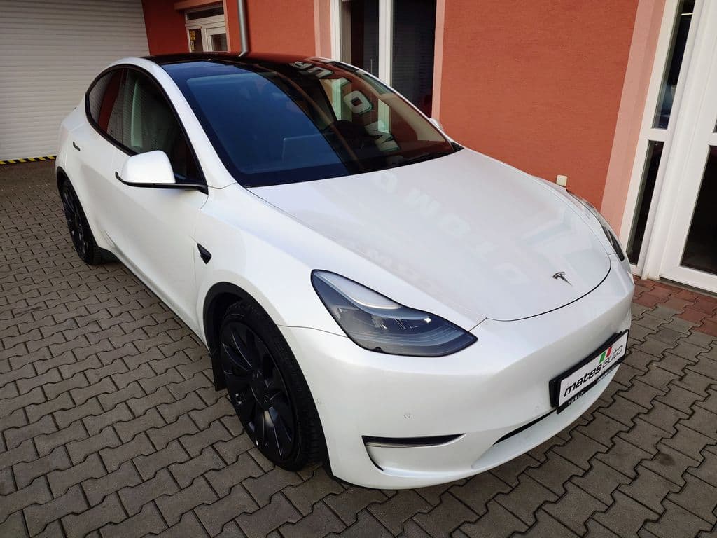 2022 Tesla Model Y - 4