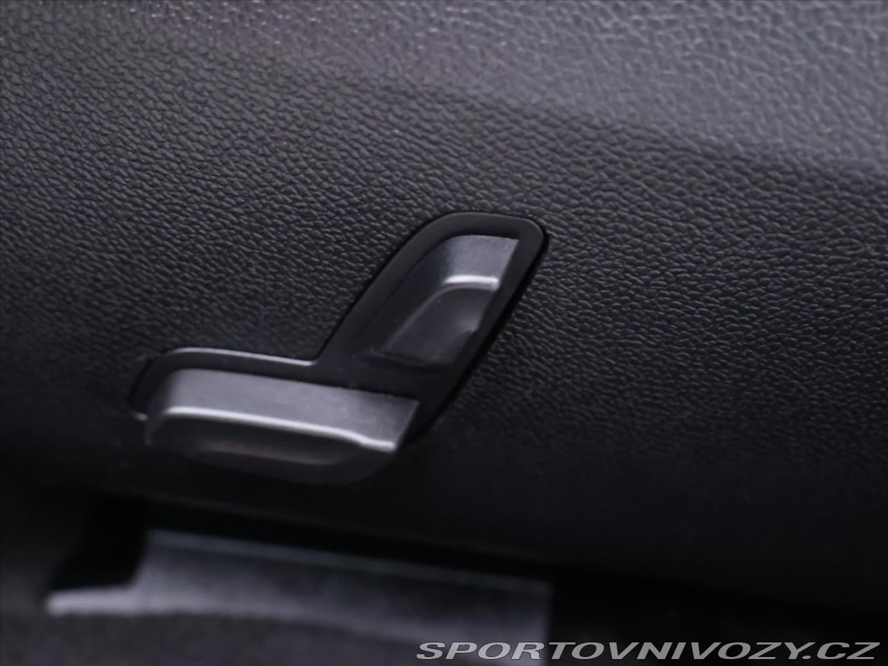 2010 Mercedes-Benz E-Class - 15