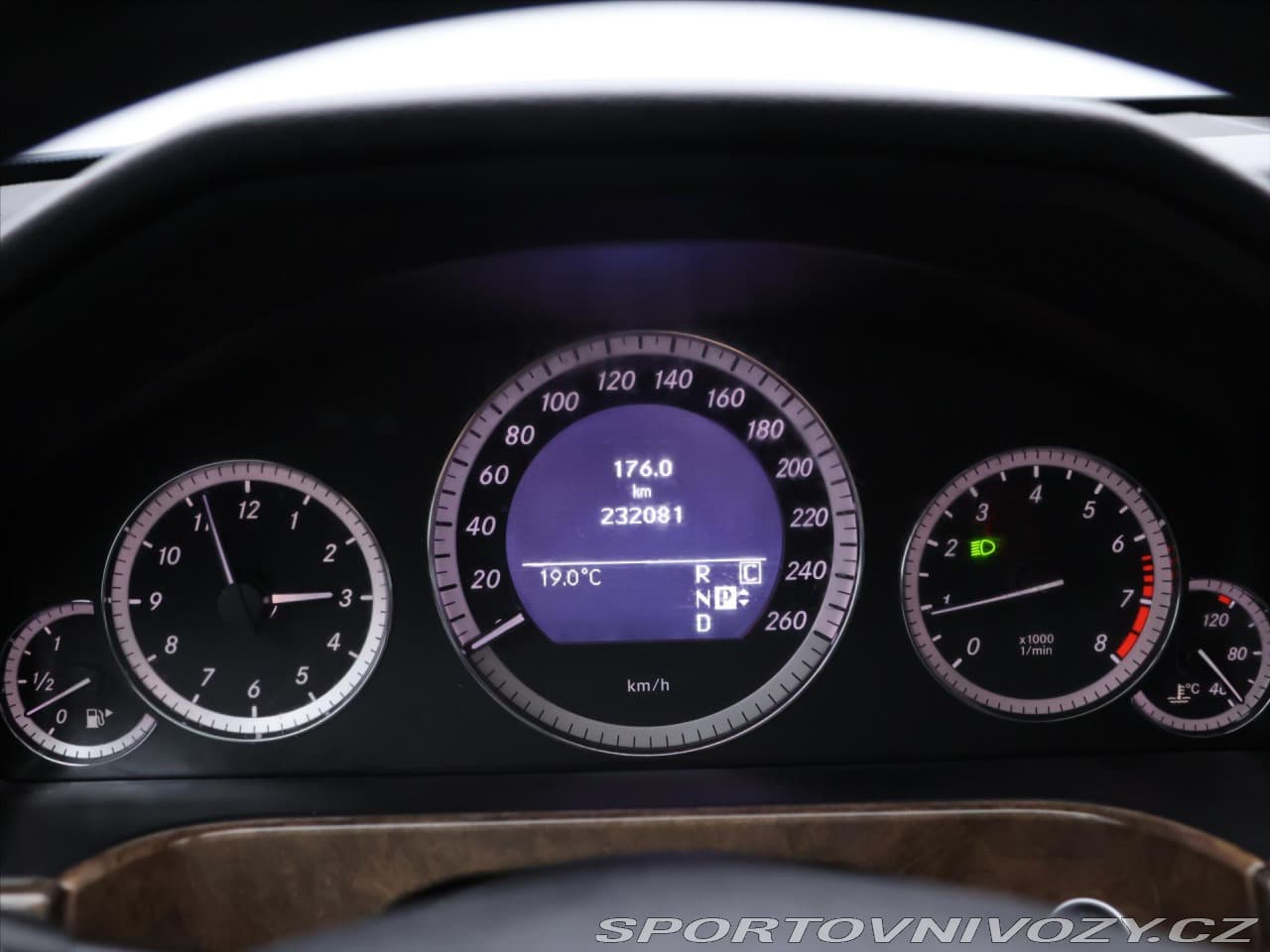 2010 Mercedes-Benz E-Class - 17