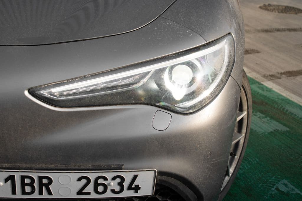 2017 Alfa Romeo Stelvio - 3