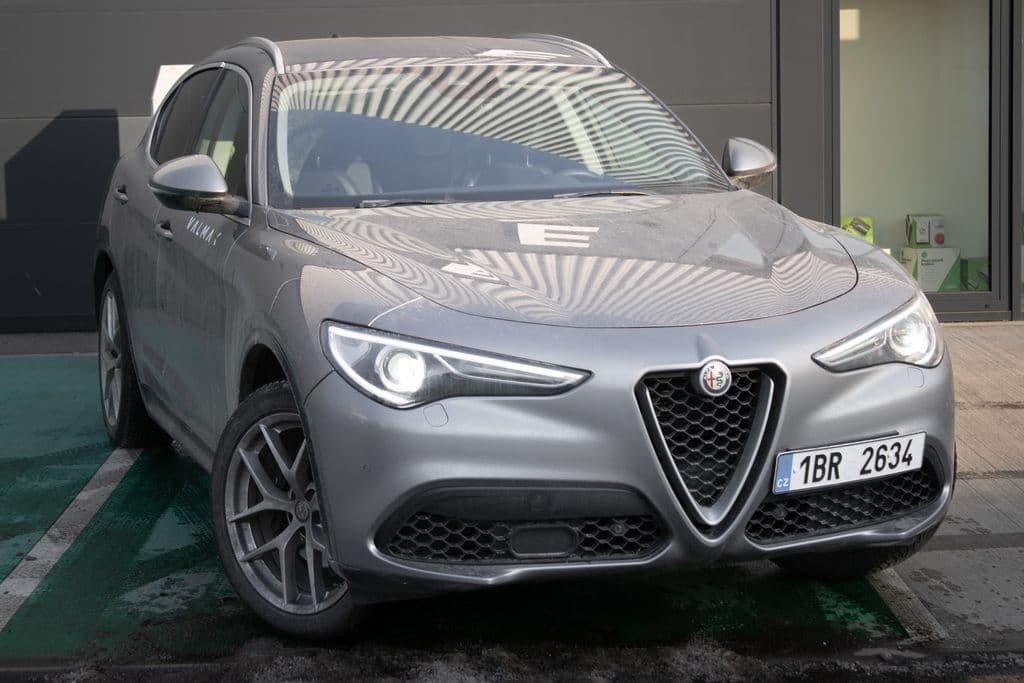 2017 Alfa Romeo Stelvio - 5